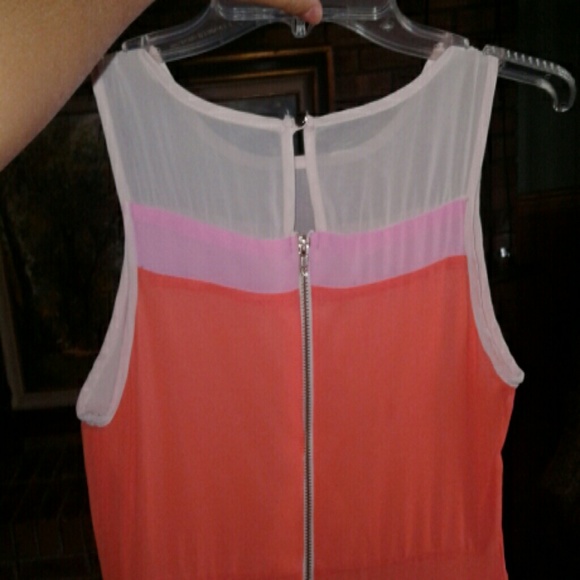 Dress - Picture 6 of 8