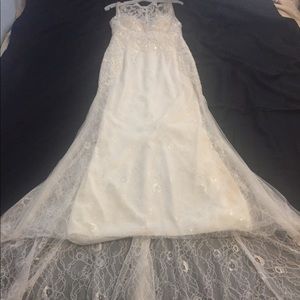 Wedding dress