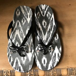 Vionic flip flops