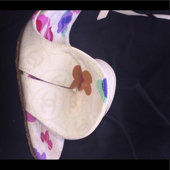 Limited Edition Chanel white bow open toe Heels! - Picture 4 of 8