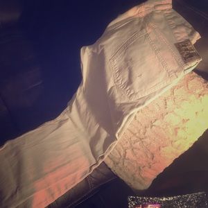 has bleach stain little spots light glows