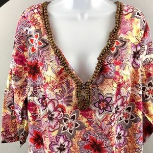 Women's Avenue shirt