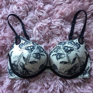 Women's Victoria secret bra 34D push-up bra