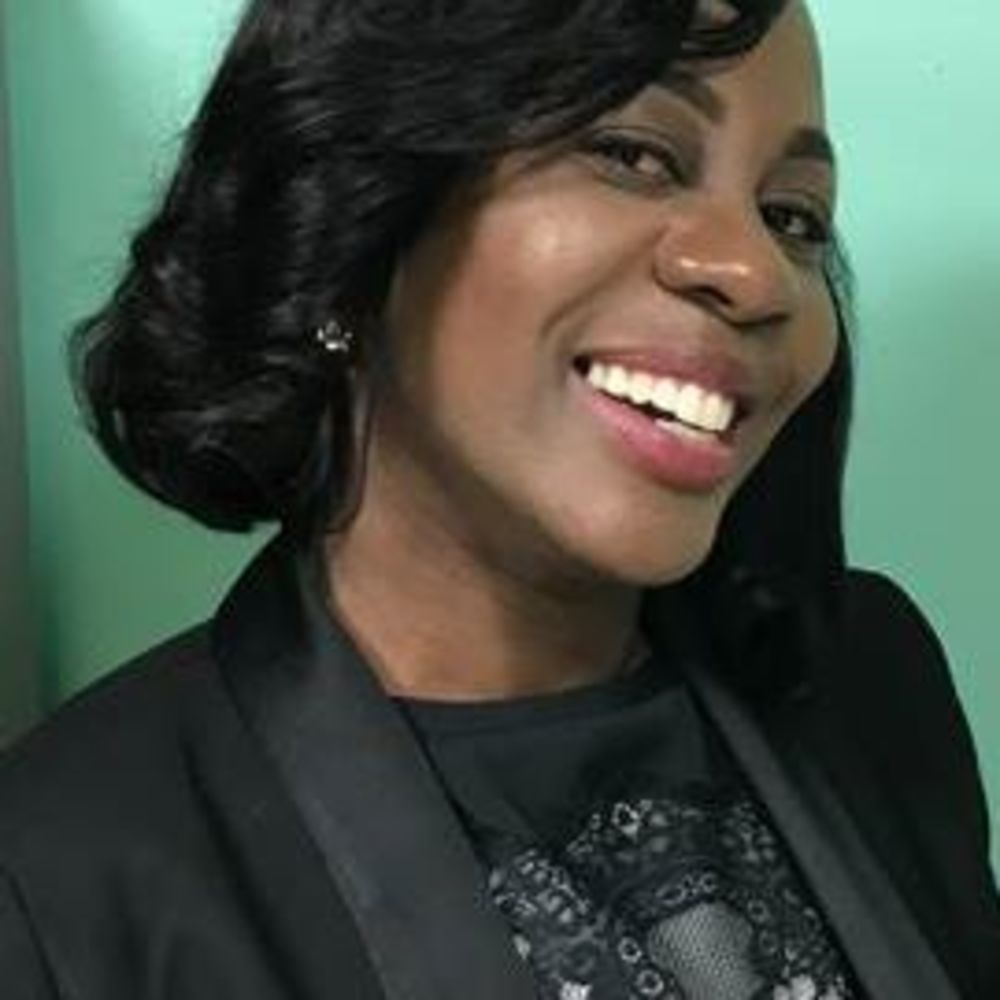 Meet your Posher, Monique