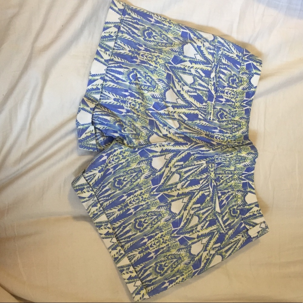 American Eagle Patterned Midi Shorts - image 3