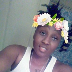 Meet your Posher, Dee