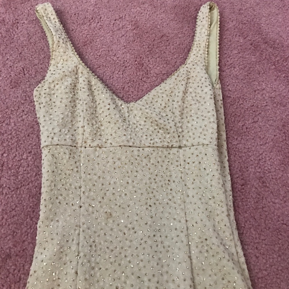Dress - Picture 2 of 4
