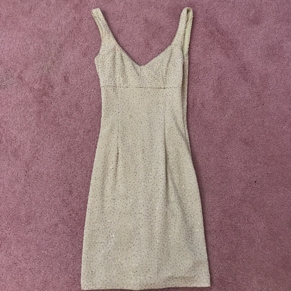 Dress - Picture 1 of 4