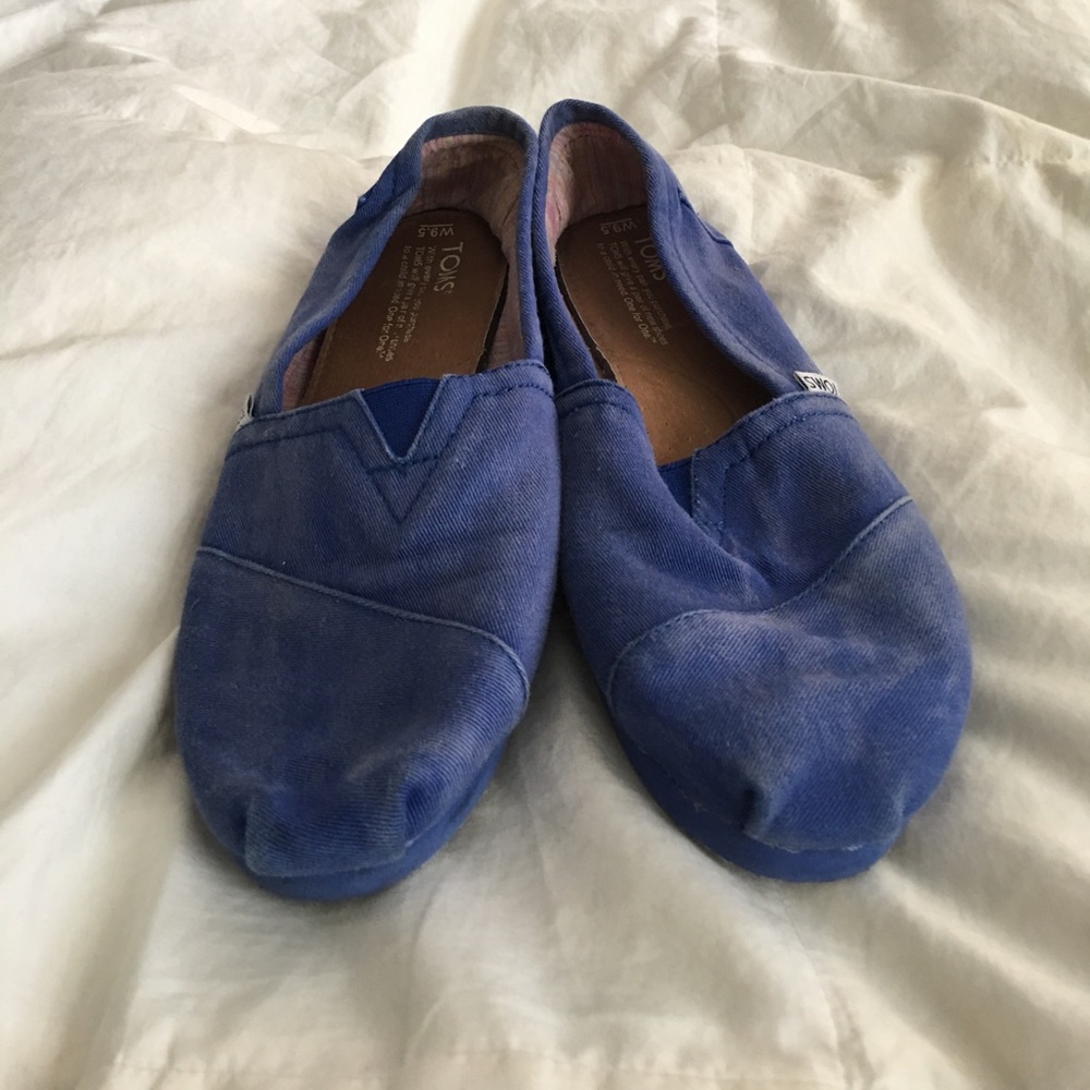 Toms - Picture 3 of 3