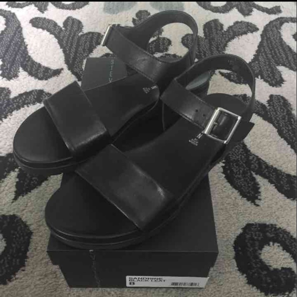 Steve Madden Sandrine Strap Sandal
