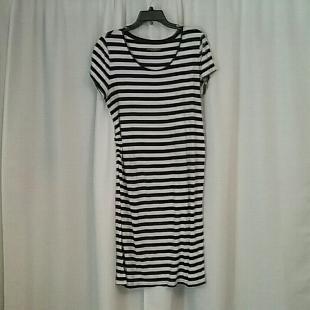 Short Sleeve life safer maturity dress!
