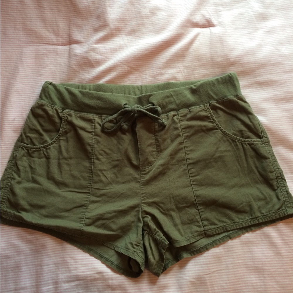 Army Green Shorts! Soft & Comfy!