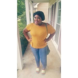 Meet your Posher, Jasmine