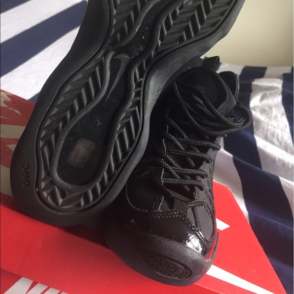 🚫SOLD ON MERCARI🚫 Nike Air Bakin' (GS) 5Y Black/ - Picture 4 of 4