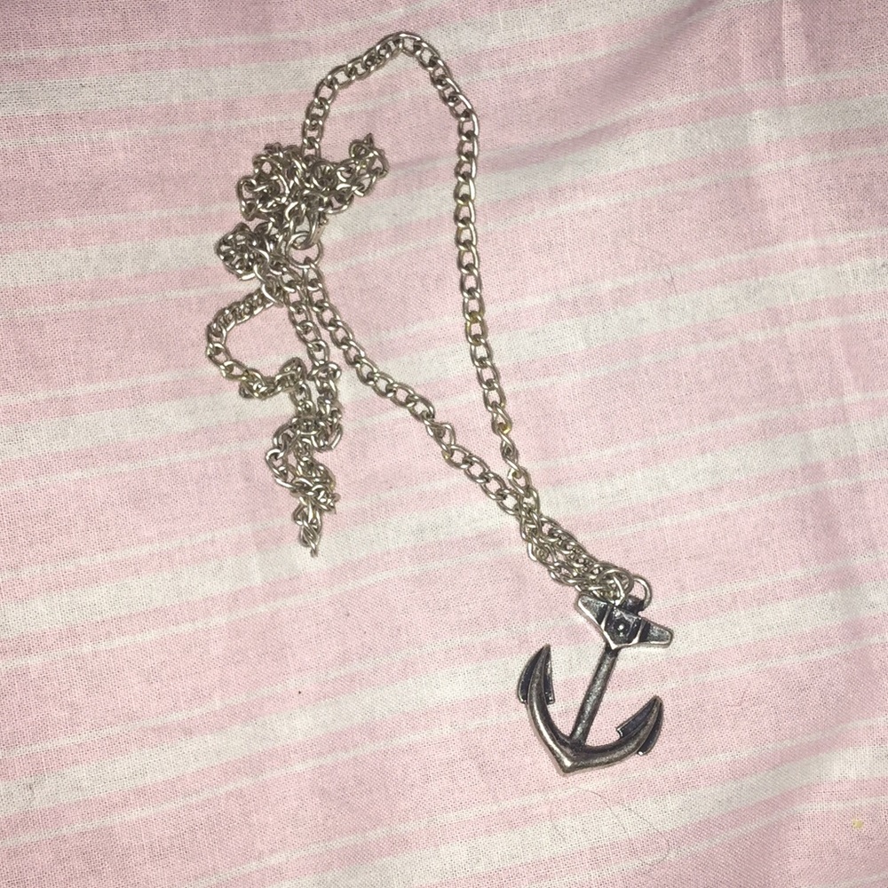 Anchor necklace