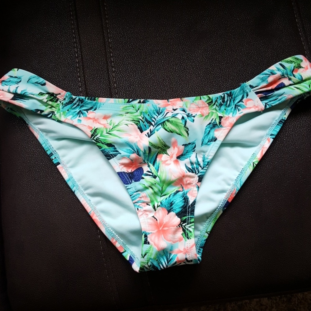 Forever 21 swim bottoms