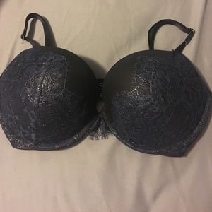 Victoria's Secret Bra NEVER WORN!!!