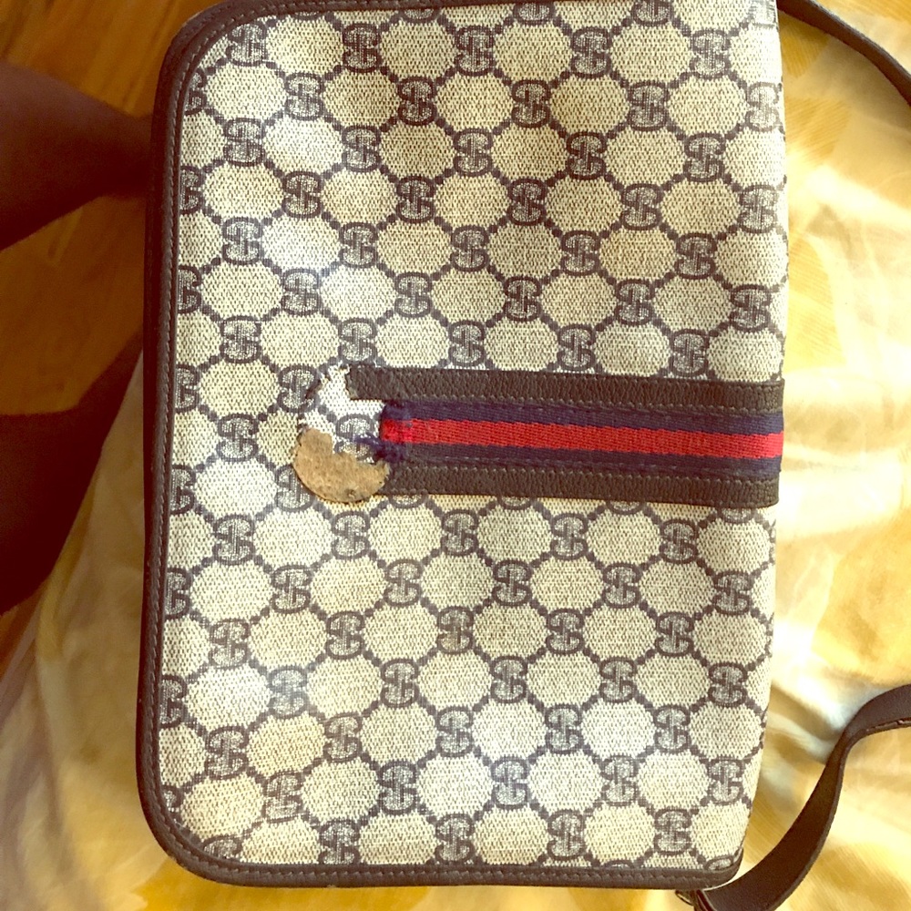 Gucci purse