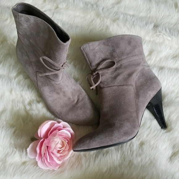 Guess Shoes - 🐪 1/2 Off Hump Day! Guess Boots