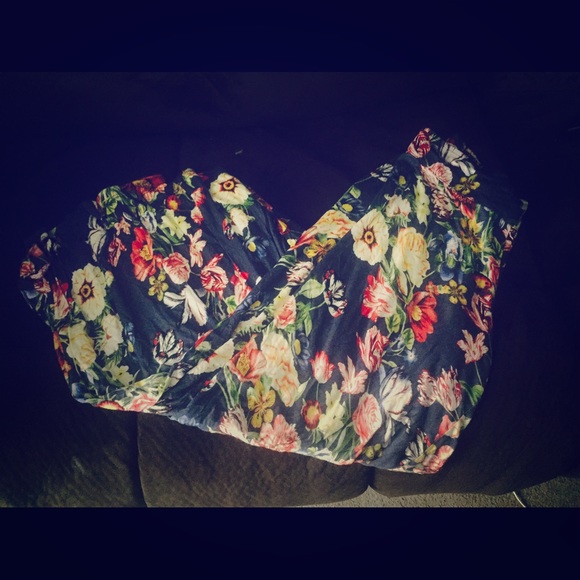 Floral palazzo pants - Picture 1 of 1