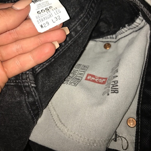 Levi's High Rise Jean Shorts - Picture 4 of 4