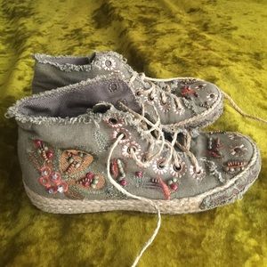 Dollhouse Embroidered Shoes 7