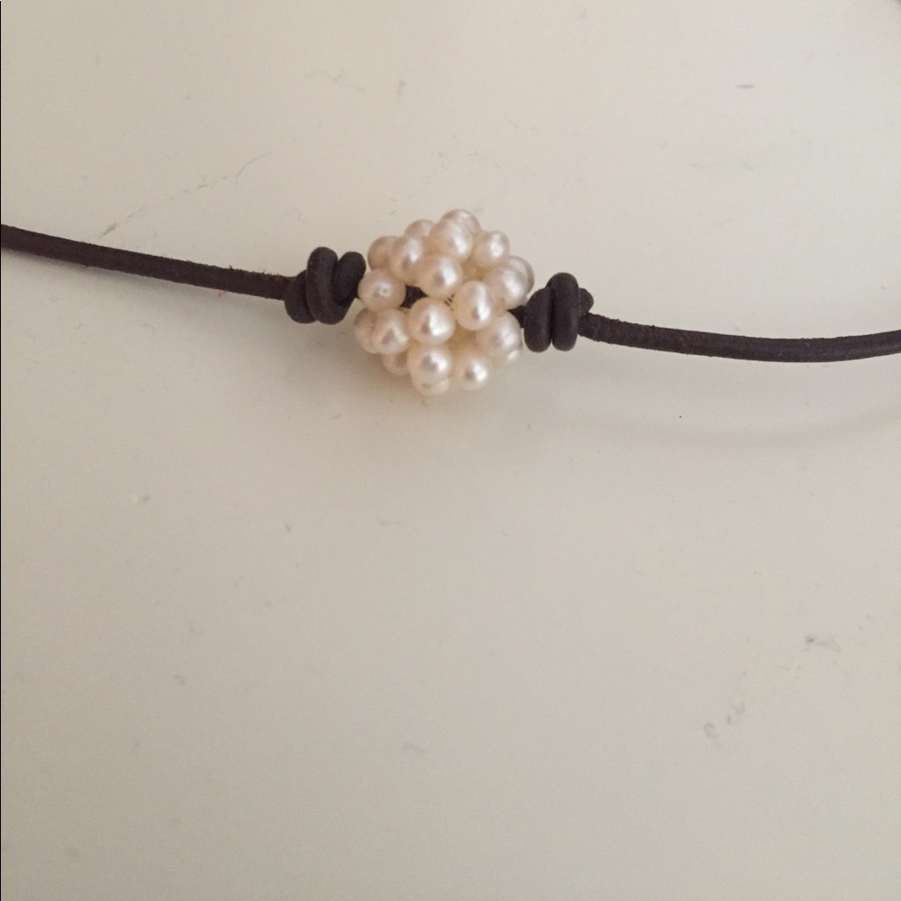 Pearl cluster necklace