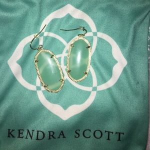 Elle Kendra Scott earrings