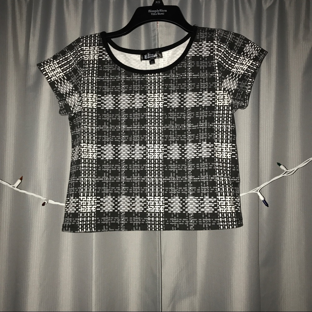Patterned crop from two piece outfit
