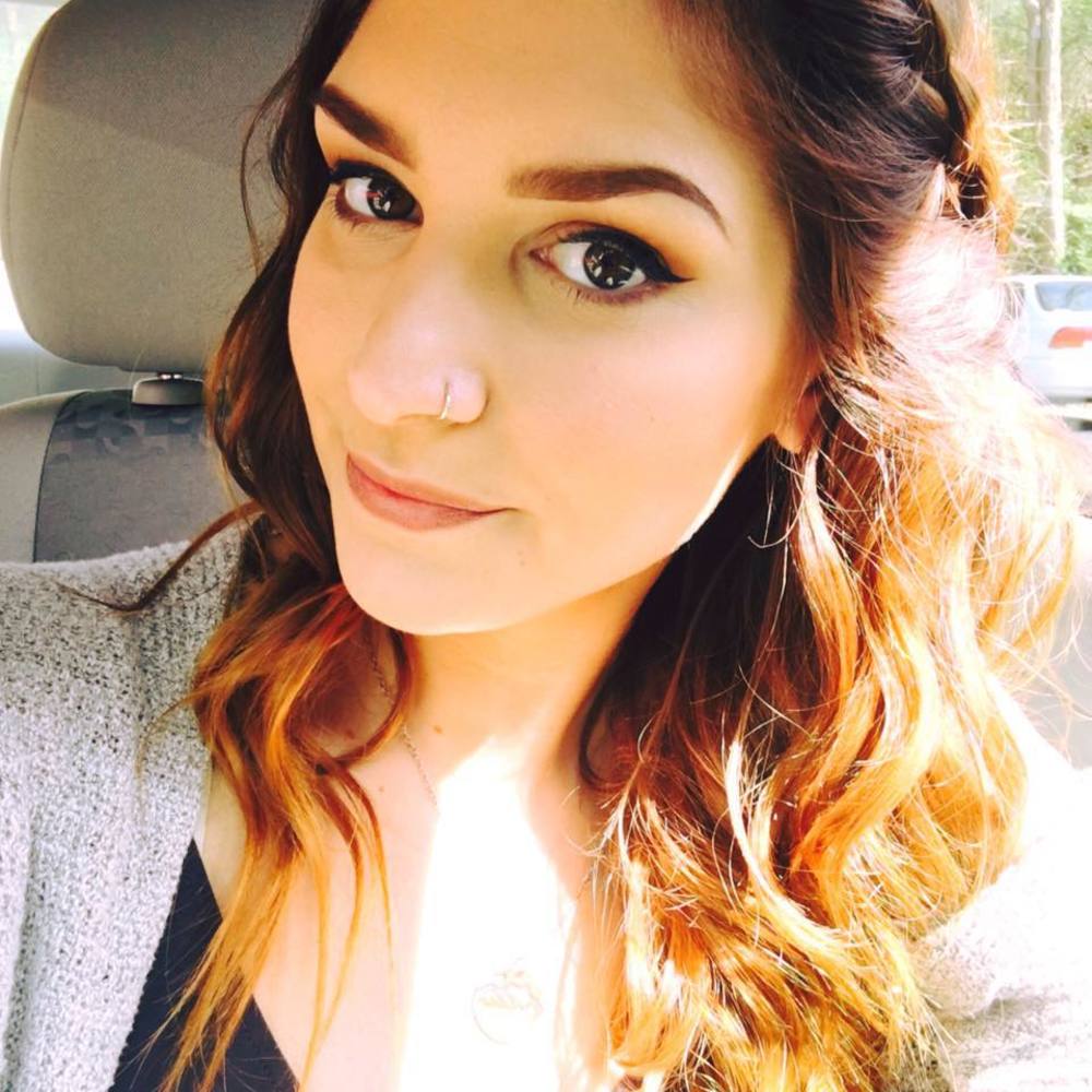 Meet your Posher, Lea