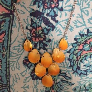 NEVER WORN Yellow/gold stone tiered necklace