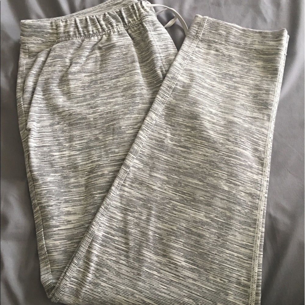 Lululemon Jet Crop