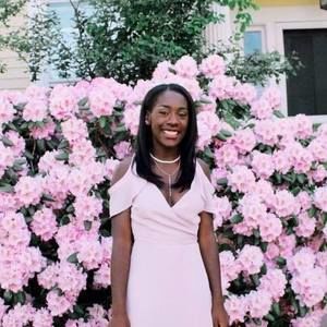 Meet your Posher, Hannah