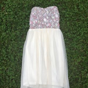 Sweet Strapless girls dress
