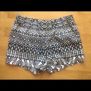 BNWOT J. Crew Boardwalk Pull On Shorts Aztec print