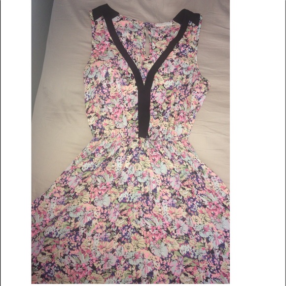 LUSH Floral Print Dress - Picture 1 of 6