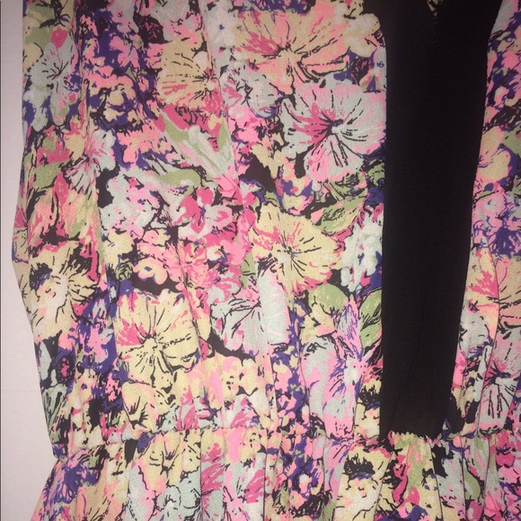 LUSH Floral Print Dress - Picture 3 of 6