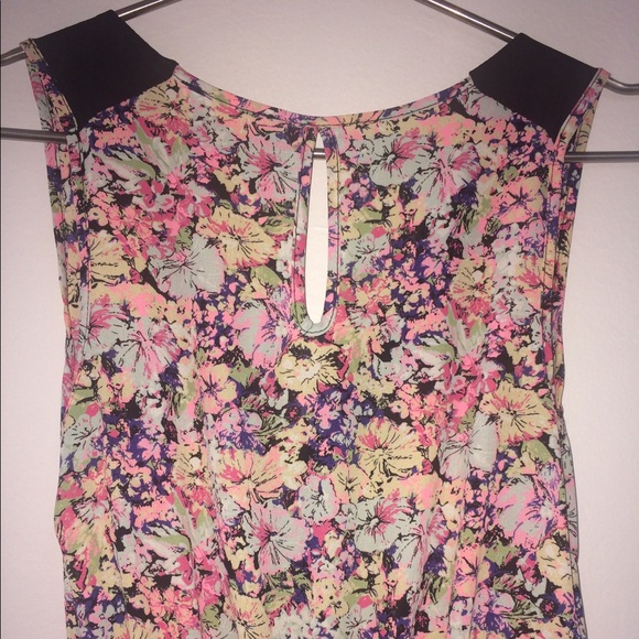LUSH Floral Print Dress - Picture 5 of 6