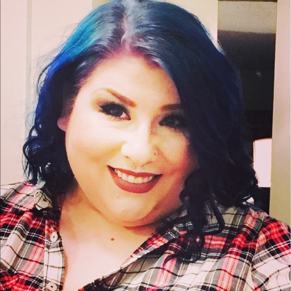 Posh Ambassador - Picture 4 of 12