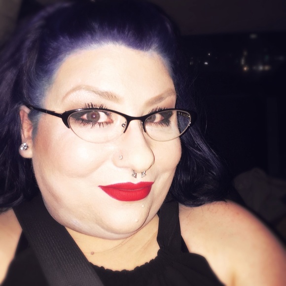 Posh Ambassador - Picture 3 of 12