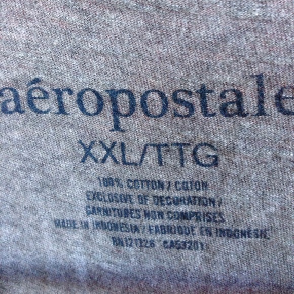 Basic tee 🍃 - Picture 2 of 3