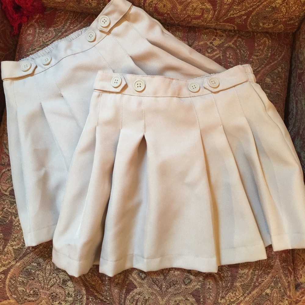 🐝chaps🐝🐝size 5🐝🐝khaki🐝BOTH INCLUDED