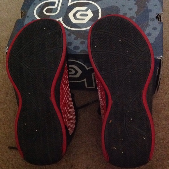 DADA men's size 7 Current sneakers Used with box - Picture 3 of 4