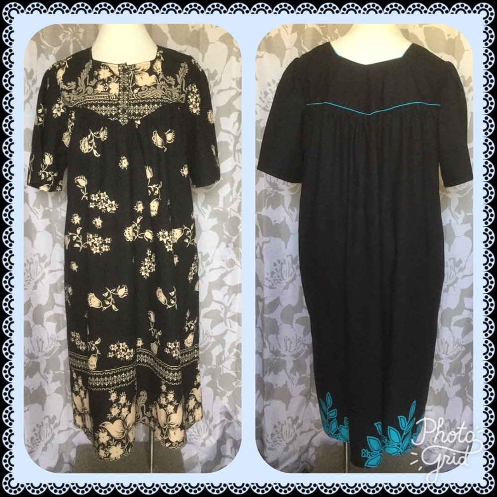 -SOLD- Bundle, MuMu house dress