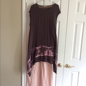 Linen pants and top.