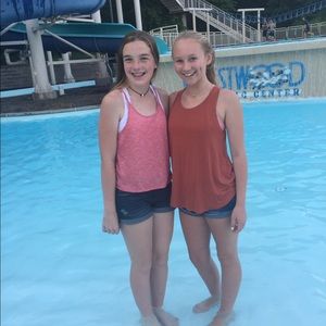 Meet your Posher, Caroline