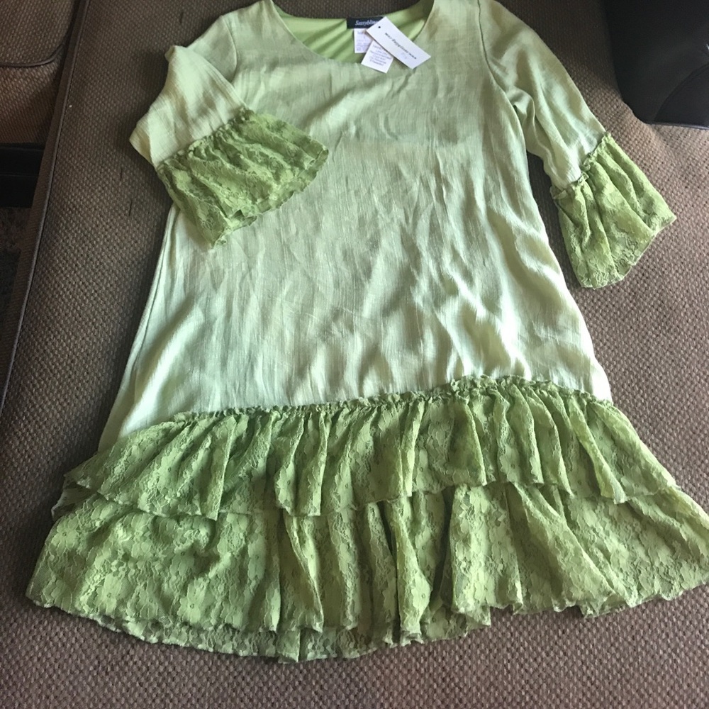 Green sassybling tunic