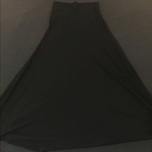 LuLaRoe Black Maxi-Medium