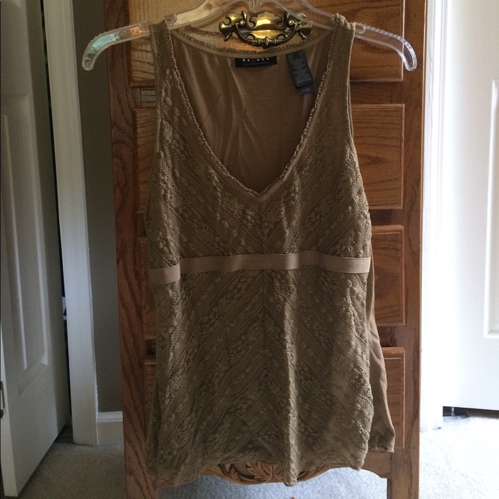 Sleeveless top