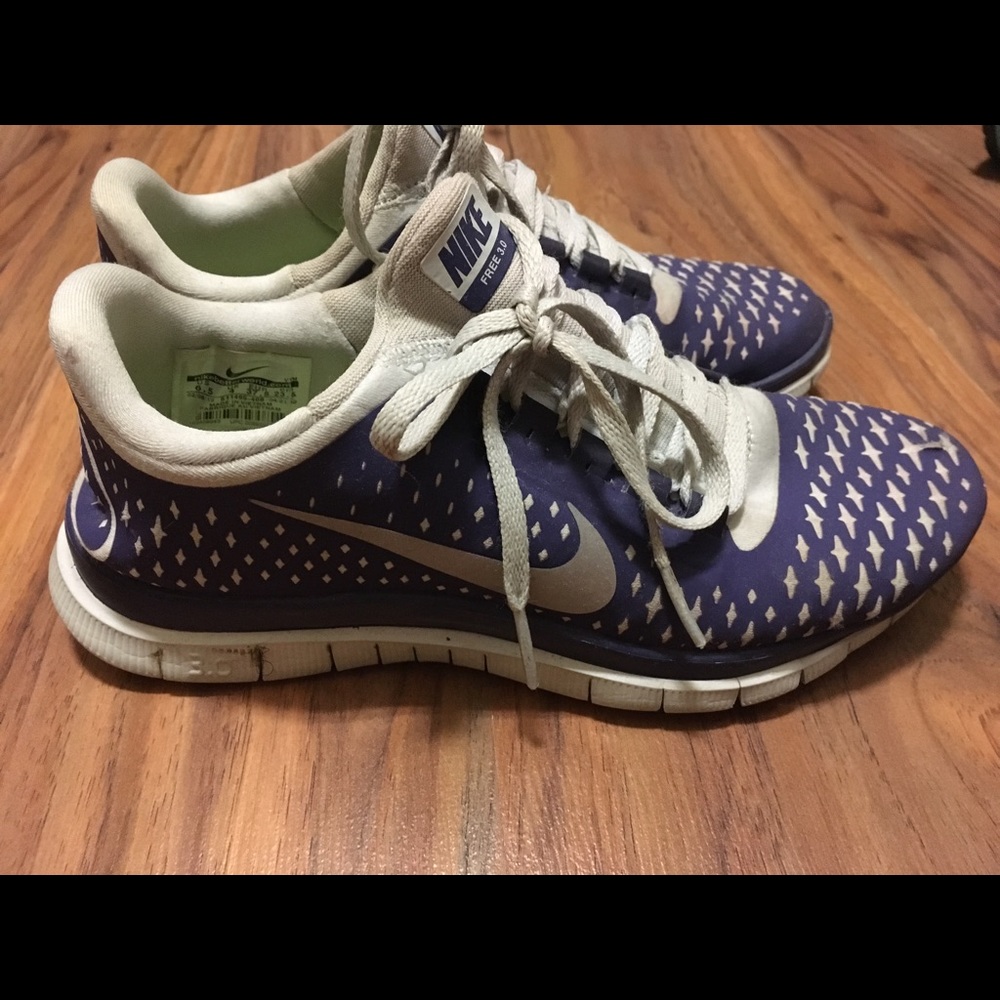 Nike tennis shoes